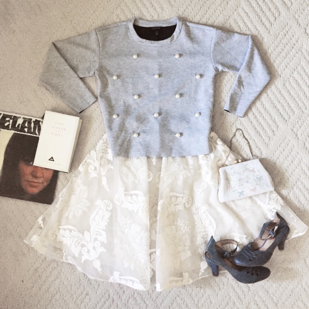 Banana Republic grey sweater with pearls